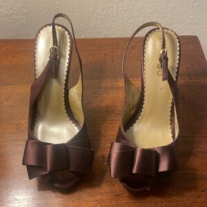 Me Too Jeanette Heels in Brown Size 7.5 NIB